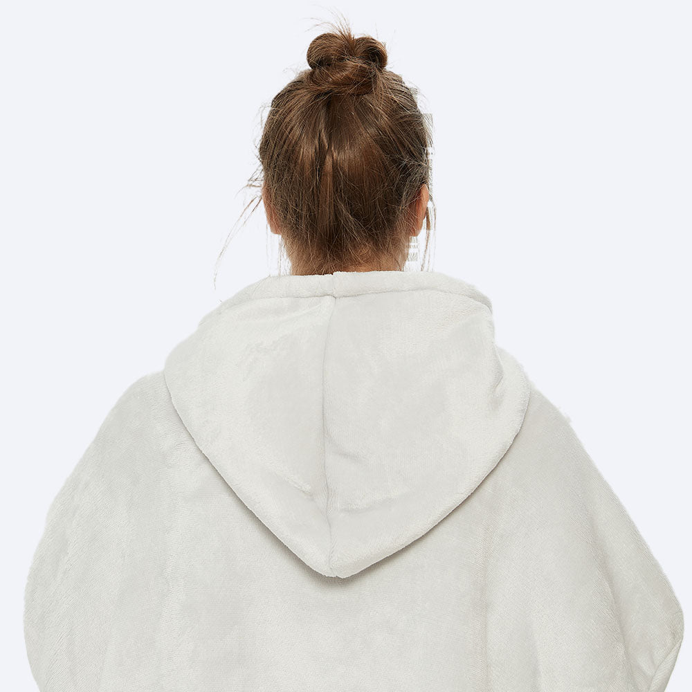 hugly-wearable-blanket-alpine-serenity-4