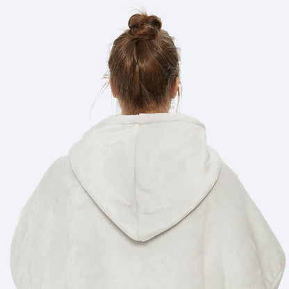 hugly-wearable-blanket-alpine-serenity-4