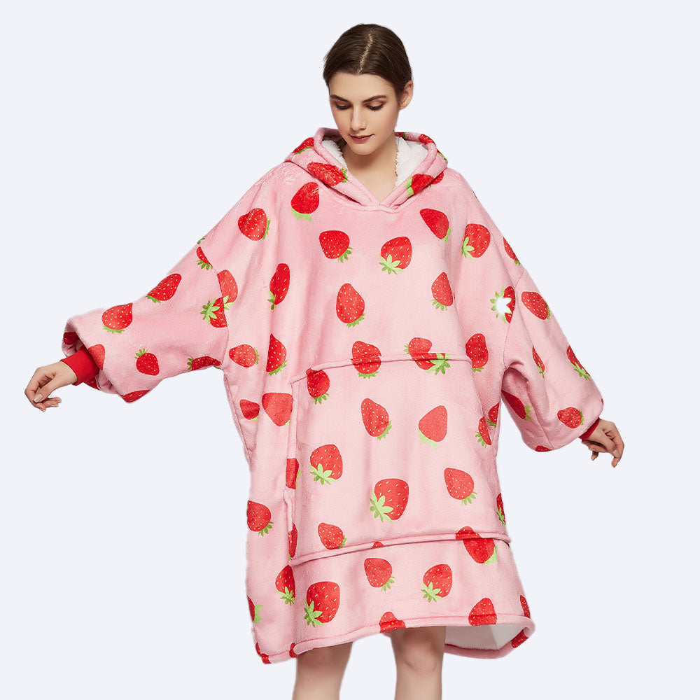 hugly-wearable-blanket-berry-luxe-strawberry-2