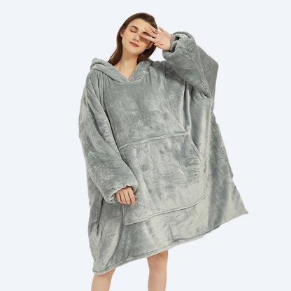 hugly-wearable-blanket-frosted-serenity-5