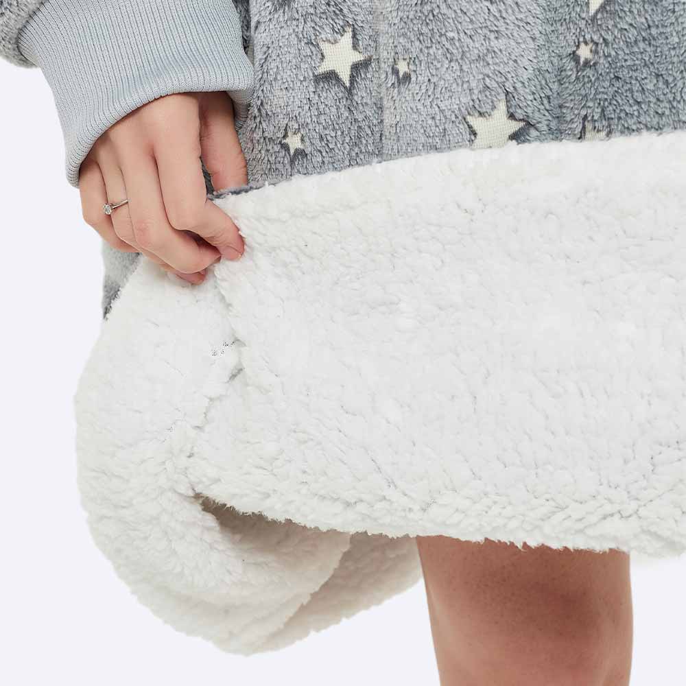 hugly-wearable-blanket-stellar-elegance-stjarnor-3